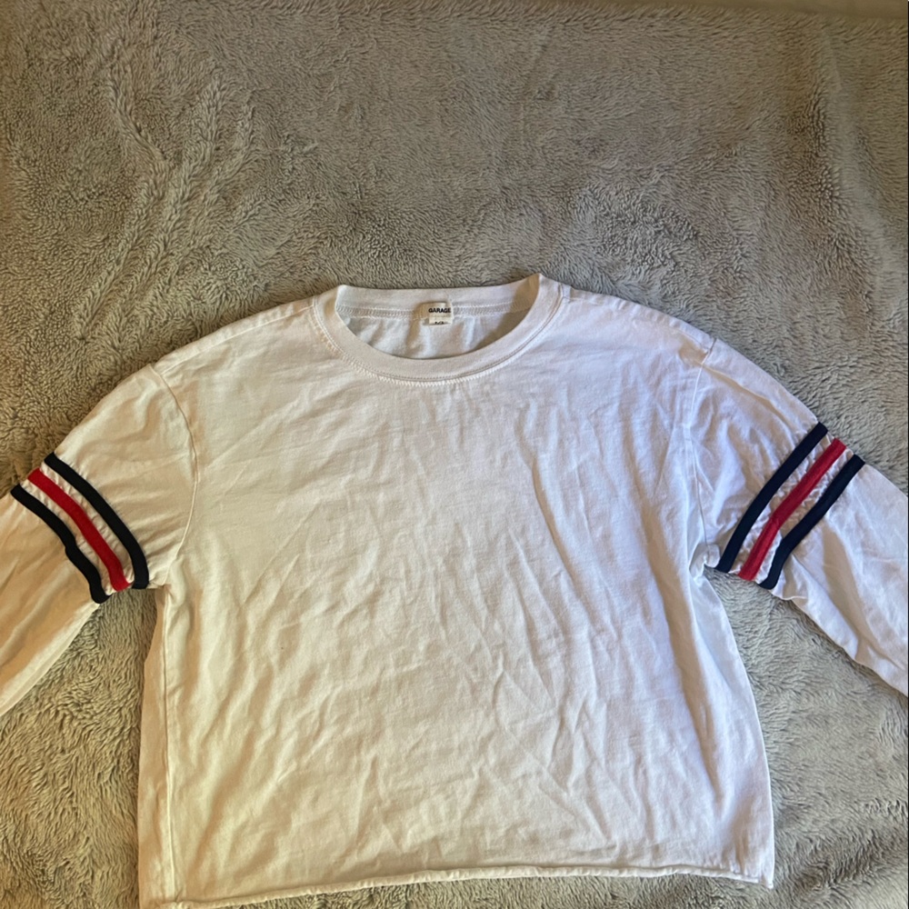 Garage cropped long sleeve